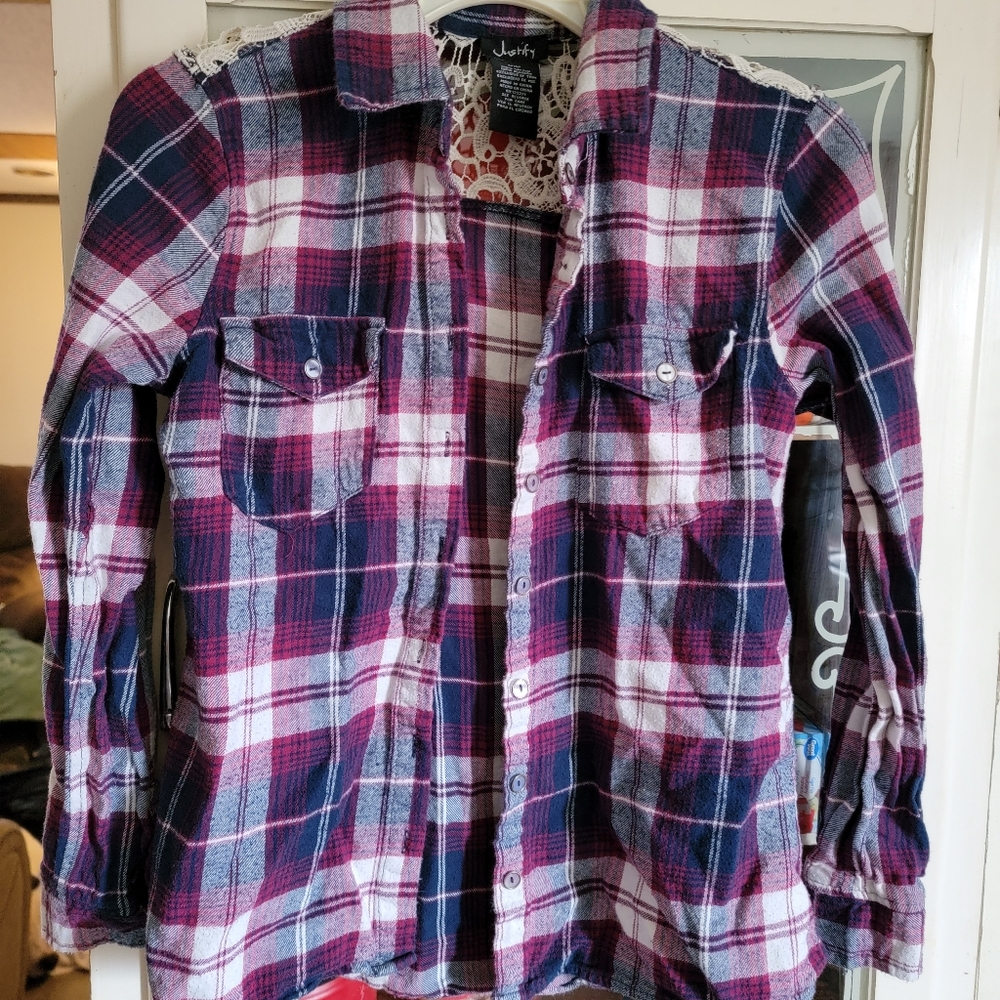 Flannel - Picture 1 of 2